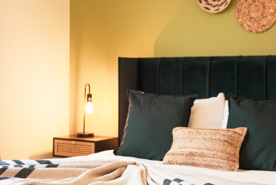 Master bedroom listed by HMH Stays providing long-term accommodation for contractors