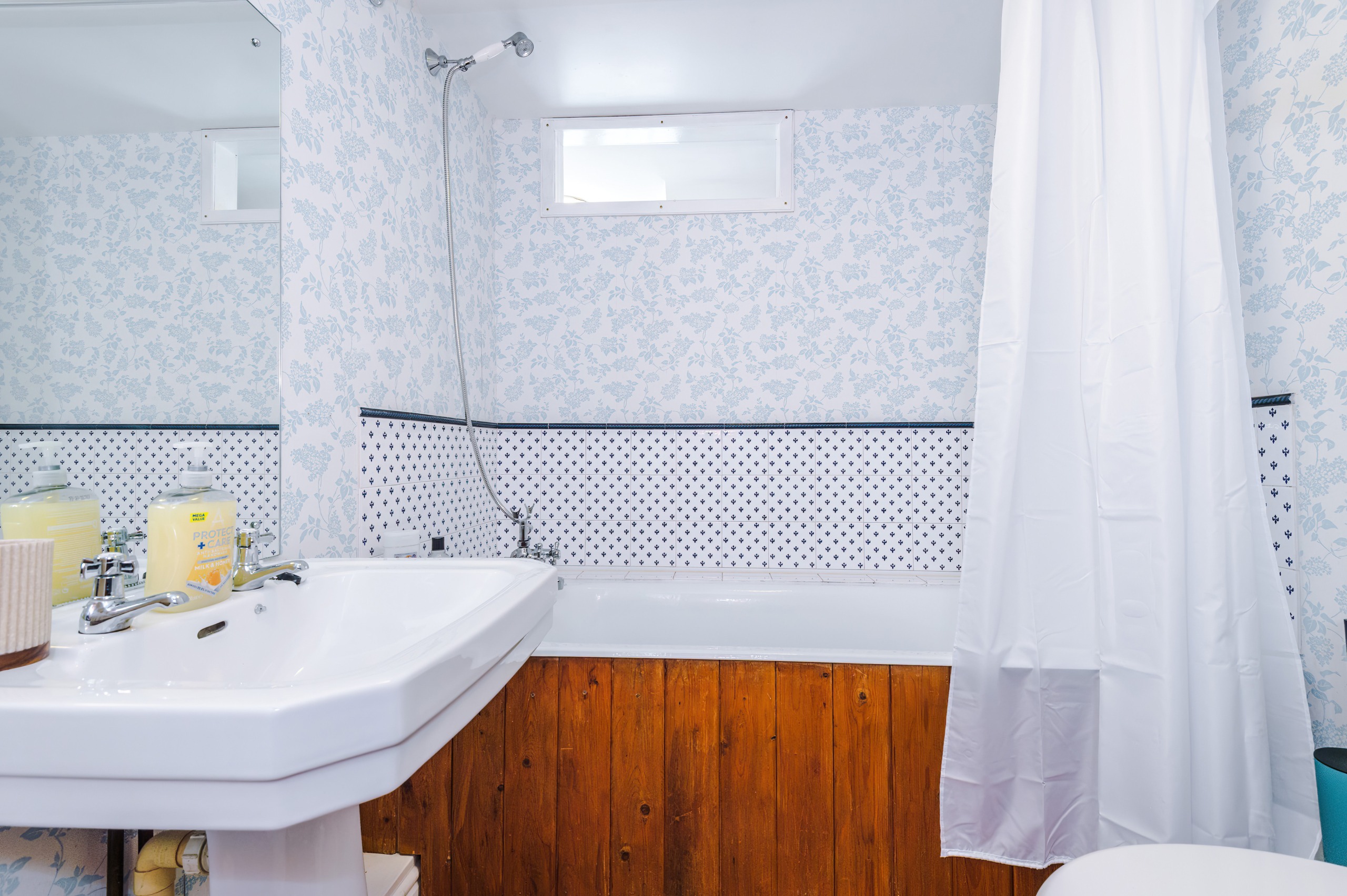 RoseFarm-Airbnb-29