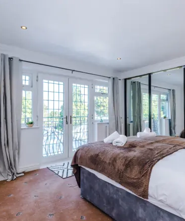 SanibelBennettsLane-Airbnb-1-584x438